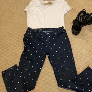 Super cute slim ankle jeans